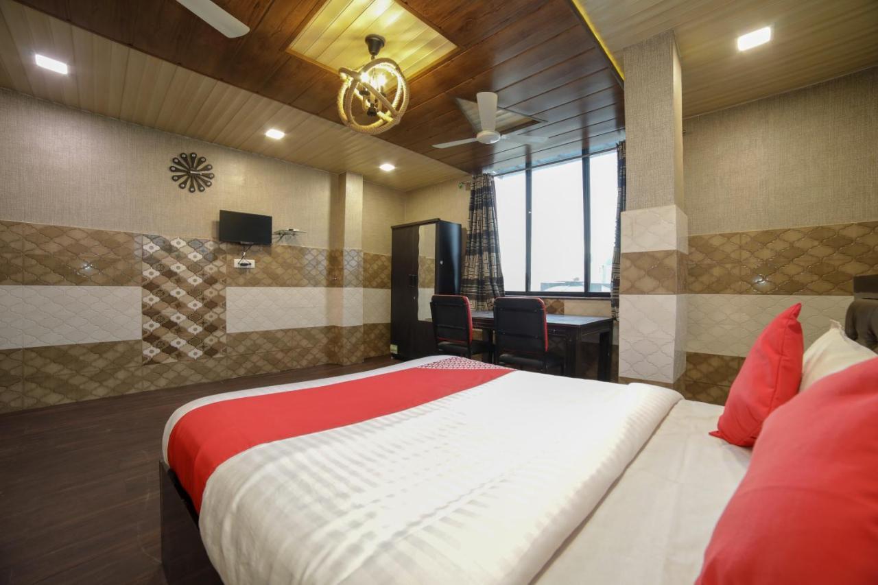 Oyo Flagship Hotel Chandani Rāipur Exteriér fotografie