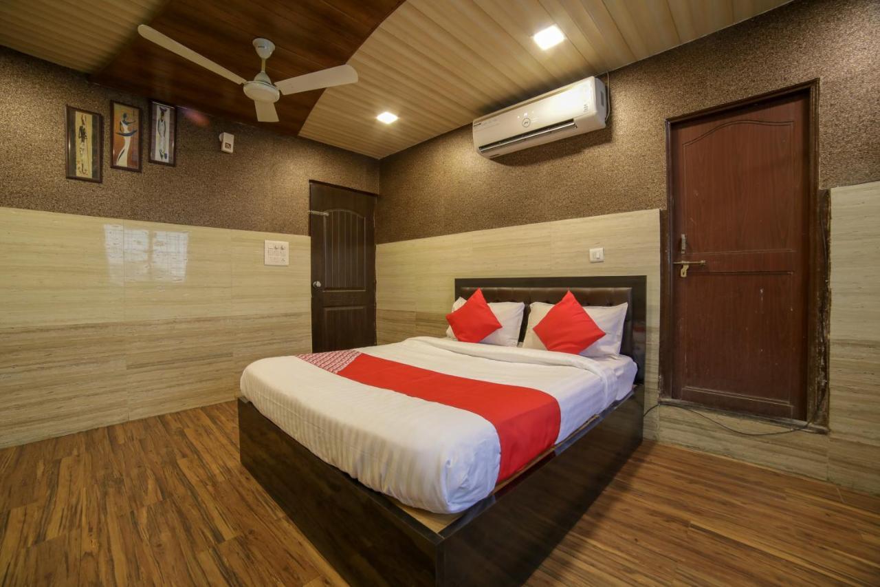 Oyo Flagship Hotel Chandani Rāipur Exteriér fotografie